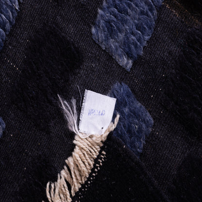 Handwoven Taznakht Moroccan Rug – 100% Wool Black & Deep Blue Geometric Pattern – Authentic Berber Artisan Craft – Bold Minimalist Design ; 8,37 ft  /  5,25 ft