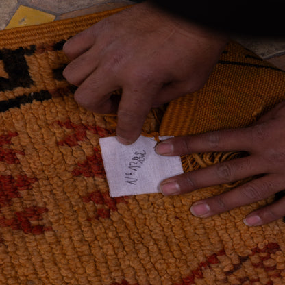 Handwoven Taznakht Moroccan Rug – 100% Wool Berber Carpet – Saffron & Terracotta Tribal Design – Authentic High Atlas Decor ; 8,69 ft / 4,27 ft