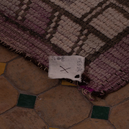 Vintage Moroccan Berber Rug – Handwoven Wool with Tribal Checkerboard Design – Unique Mauve & Beige Tones