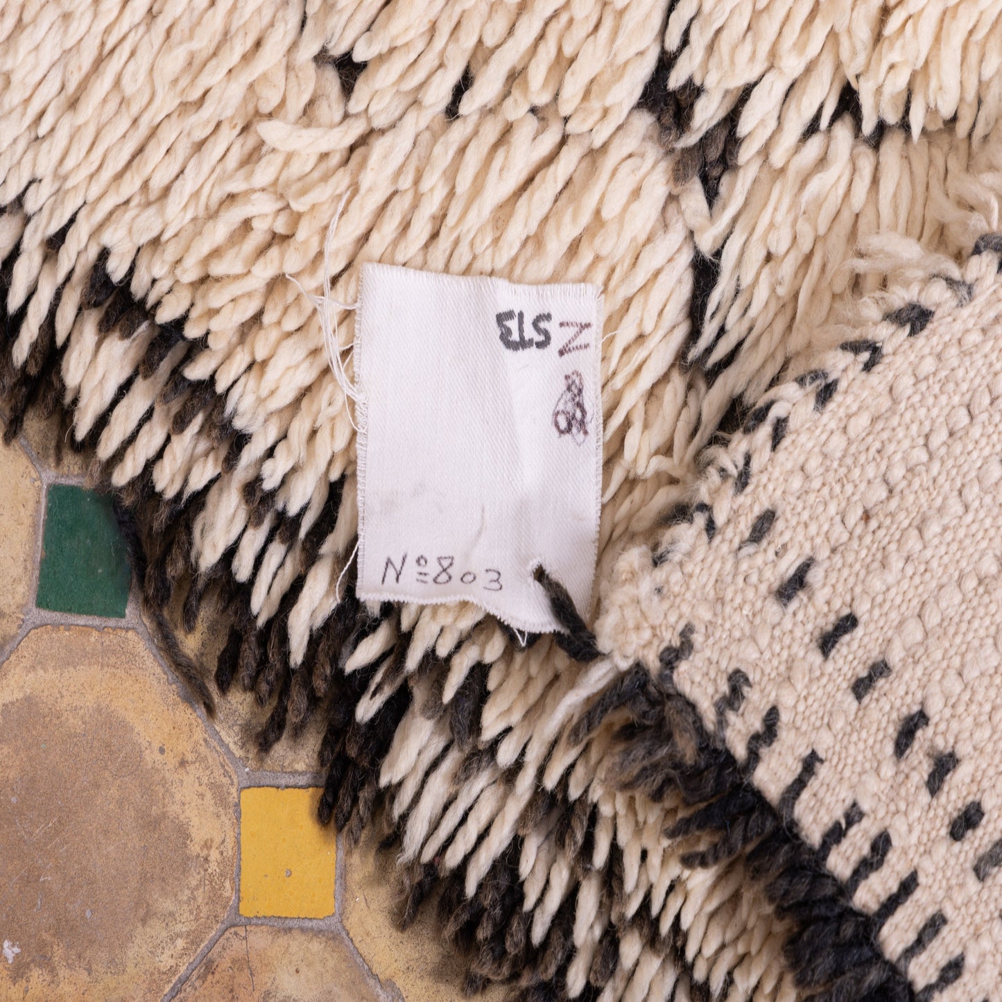 Vintage Moroccan Beni Ourain Rug – Handwoven Wool with Classic Diamond Pattern ; 9,19 ft /  5,58 ft