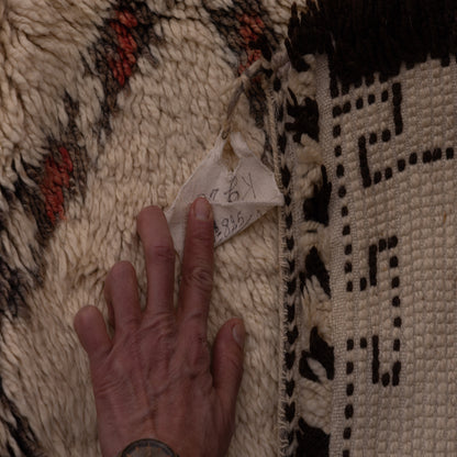 Vintage Moroccan Berber Rug – Handwoven Wool Carpet with Geometric Diamond Patterns ; 11,15 ft  /  6,23 ft