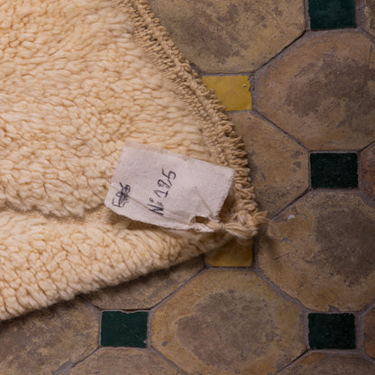 Handwoven Taznakht Moroccan Rug – 100% Wool Beige Diamond Motif Carpet – Luxurious Berber Handmade Rug – Minimalist Boho Style ;  4,43 ft / 3,12 ft