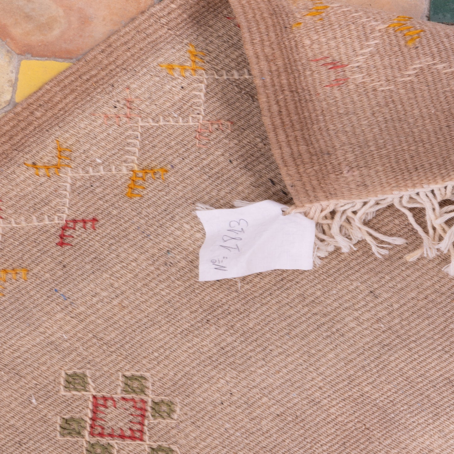 Handwoven Moroccan Akhnif Rug – Elegant Wool & Cotton Berber Carpet ; 9,84 ft / 9,84 ft