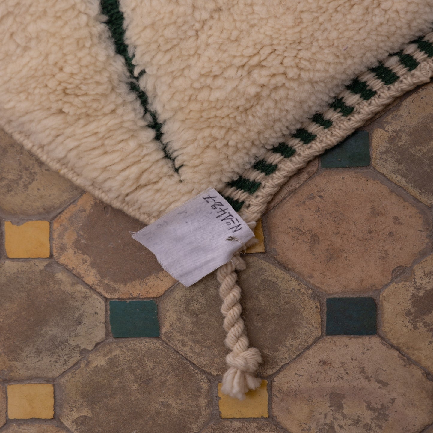 Handwoven Moroccan Beni Ourain Wool Rug – Cream with Geometric Green Diamond Pattern