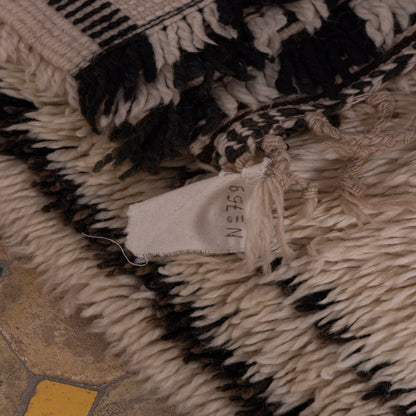 Handmade Beni Ourain Rug – Authentic Moroccan Wool Carpet – Geometric Lattice Design – Soft & Plush Berber Rug – Boho & Minimalist Home Decor ; 10,50 ft / 5,91 ft