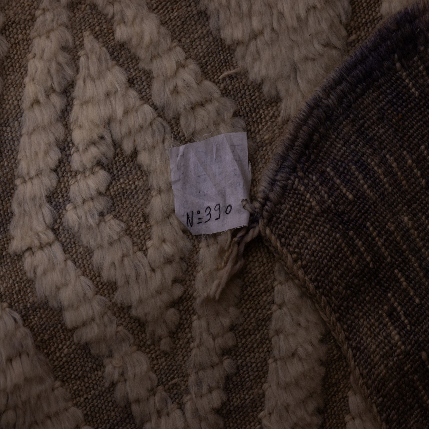 Handwoven Taznakht Moroccan Rug – 100% Wool Beige & Gray Diamond Pattern Carpet – Authentic Berber Tribal Design – High Atlas Artisan Weaving ; 10,01 ft / 6,56 ft