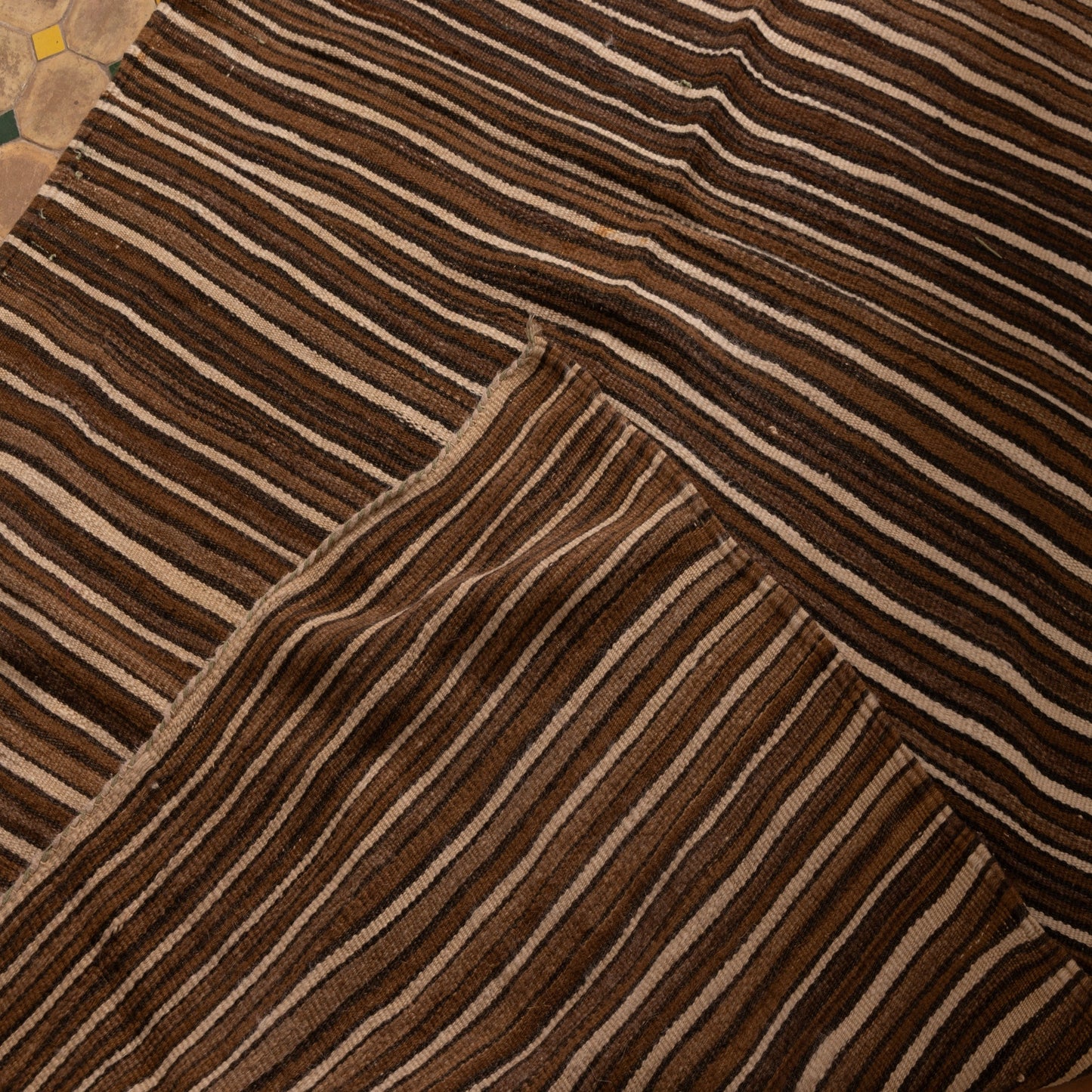 Vintage Moroccan Wool Blanket | Handwoven Berber Striped Throw | Nomadic Kilim Rug ; 7,55 ft / 4,10 ft