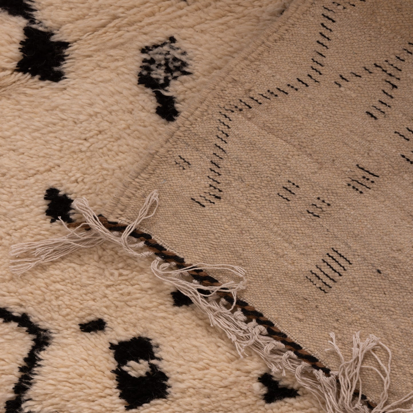 Tribal Black & White Moroccan Wool Rug - Handmade Berber Azilal Wall Hanging - Minimalist Ethnic Runner