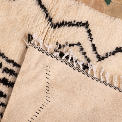 Black & White Azilal Rug - Handmade Moroccan Berber Carpet - Abstract Wool and Cotton Wall or Floor Decor