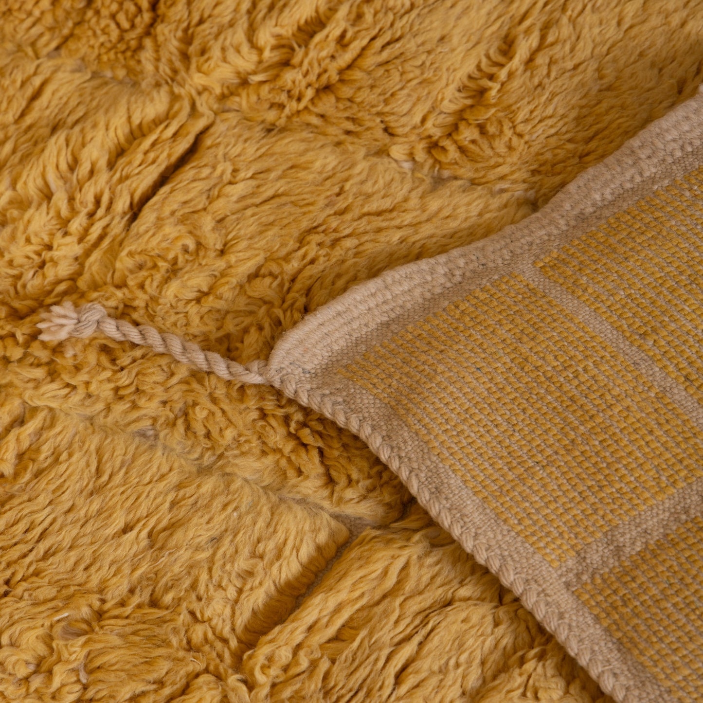 Handwoven Moroccan Mrirt Rug – Soft Yellow Berber Carpet with Subtle Grid Pattern