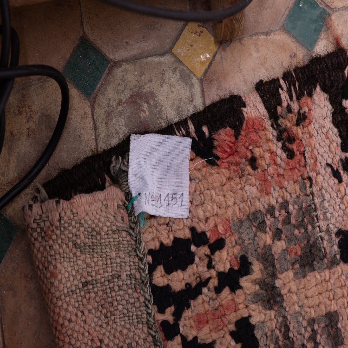 Vintage Moroccan Rehamna Rug – Handwoven Bohemian Berber Carpet with Tribal Geometric Design ; 11,15 ft / 5,58 ft