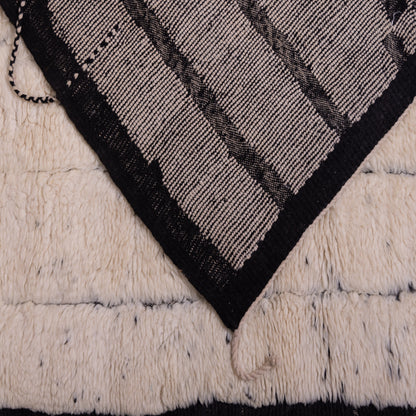 Handmade Mrirt Rug – 100% Wool Moroccan Berber Carpet – Cream & Black Geometric Wool Rug – Luxury Modern & Boho Home Decor