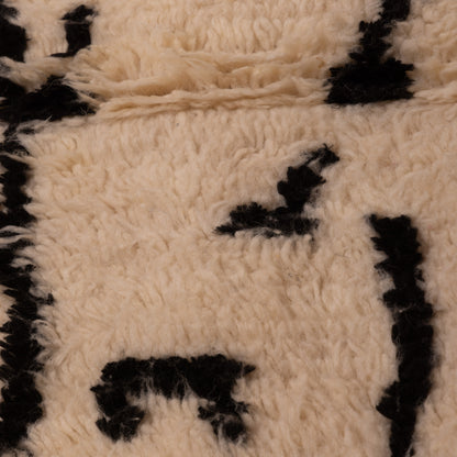 Modern Abstract Azilal Rug - Handmade Moroccan Wool & Cotton Wall Tapestry - Tribal Black Line Art Carpet