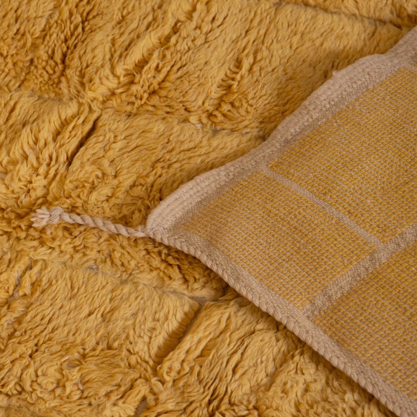 Handwoven Moroccan Mrirt Rug – Soft Yellow Berber Carpet with Subtle Grid Pattern