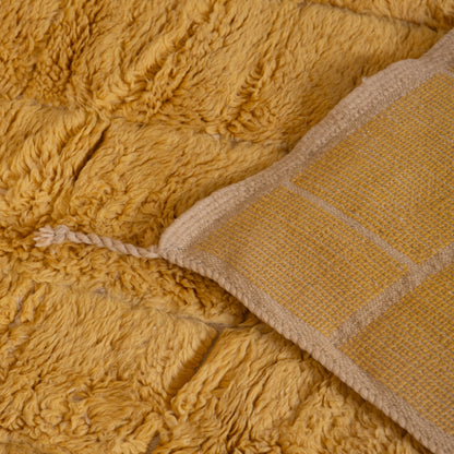 Handwoven Moroccan Mrirt Rug – Soft Yellow Berber Carpet with Subtle Grid Pattern
