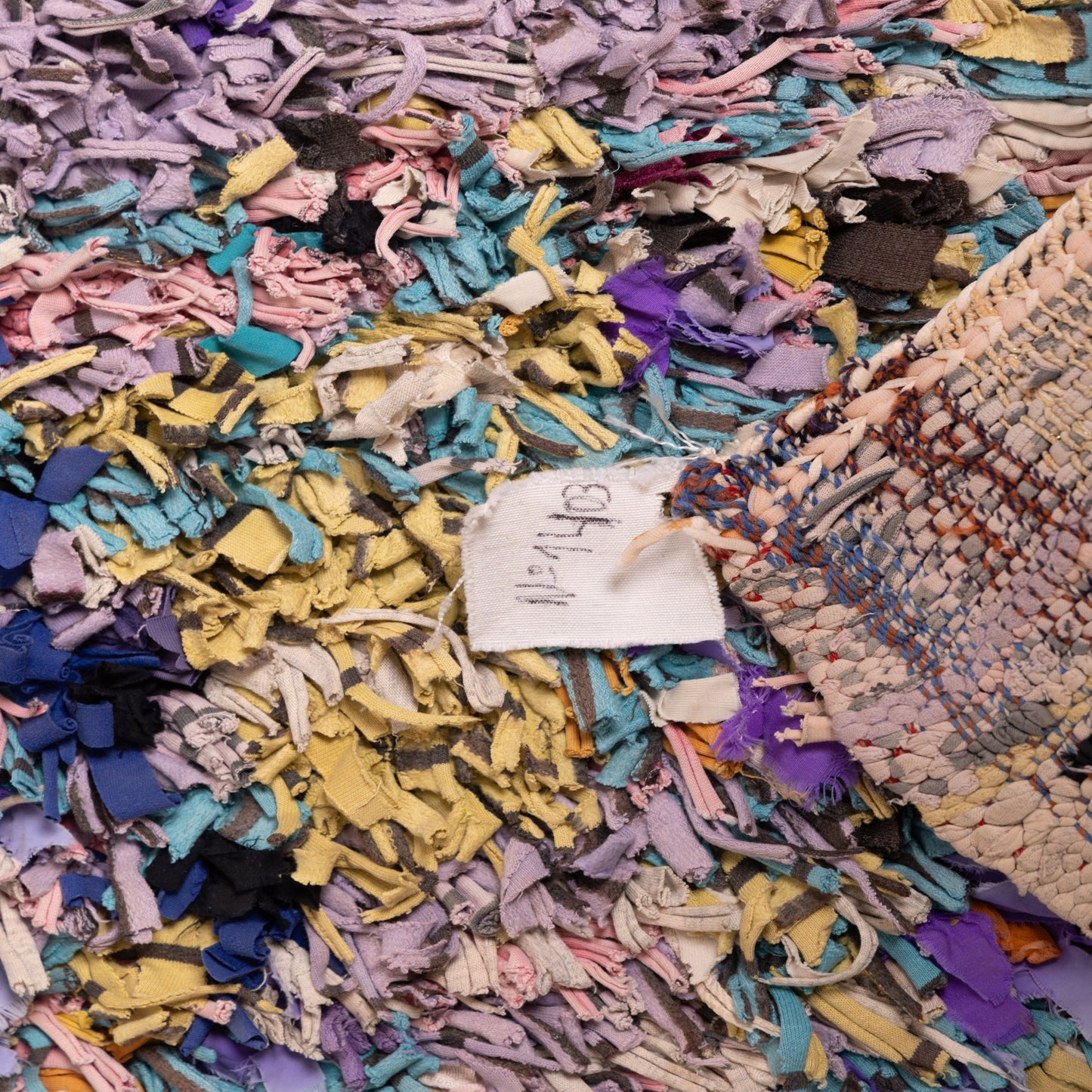 Vintage Moroccan Boucherouite Rug – Handmade Bohemian Berber Carpet with Abstract Design