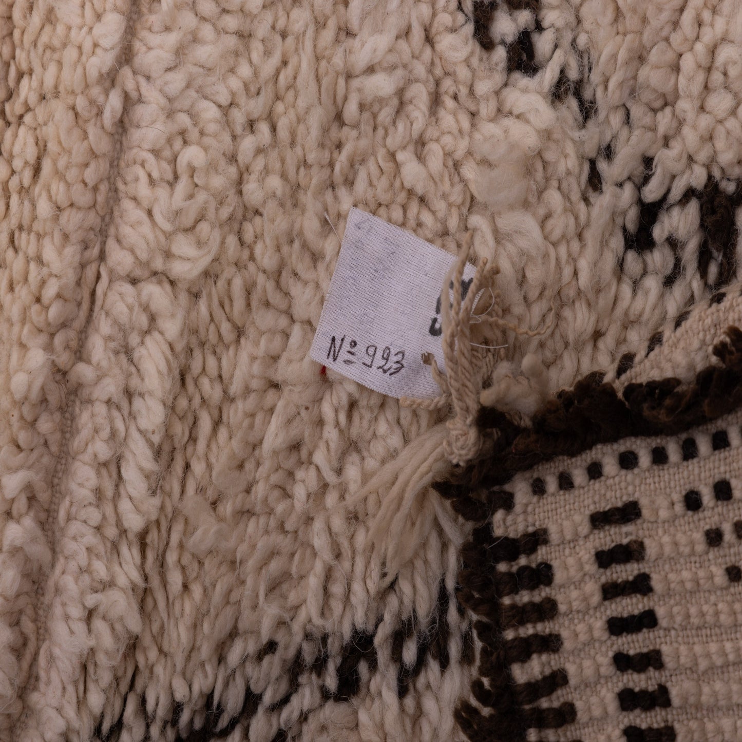 Vintage Beni Ourain Moroccan Rug | Handwoven Wool Berber Carpet | Timeless Diamond Motif ; 9,84 ft / 6,23 ft