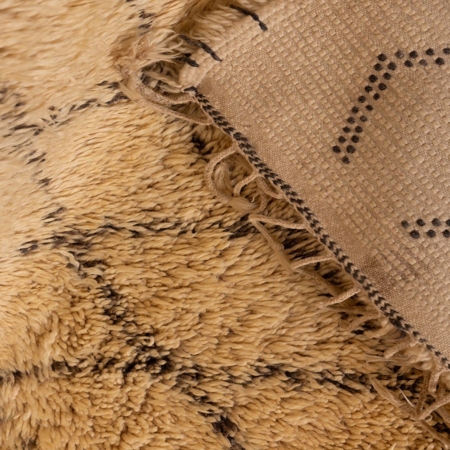 Vintage Beni Ourain Moroccan Rug | Thick Wool Diamond Grid Carpet | Handwoven Tribal Berber Rug | Golden Beige & Black | 100% Wool | Large Area Rug ;  12,47 ft  / 7,87 ft