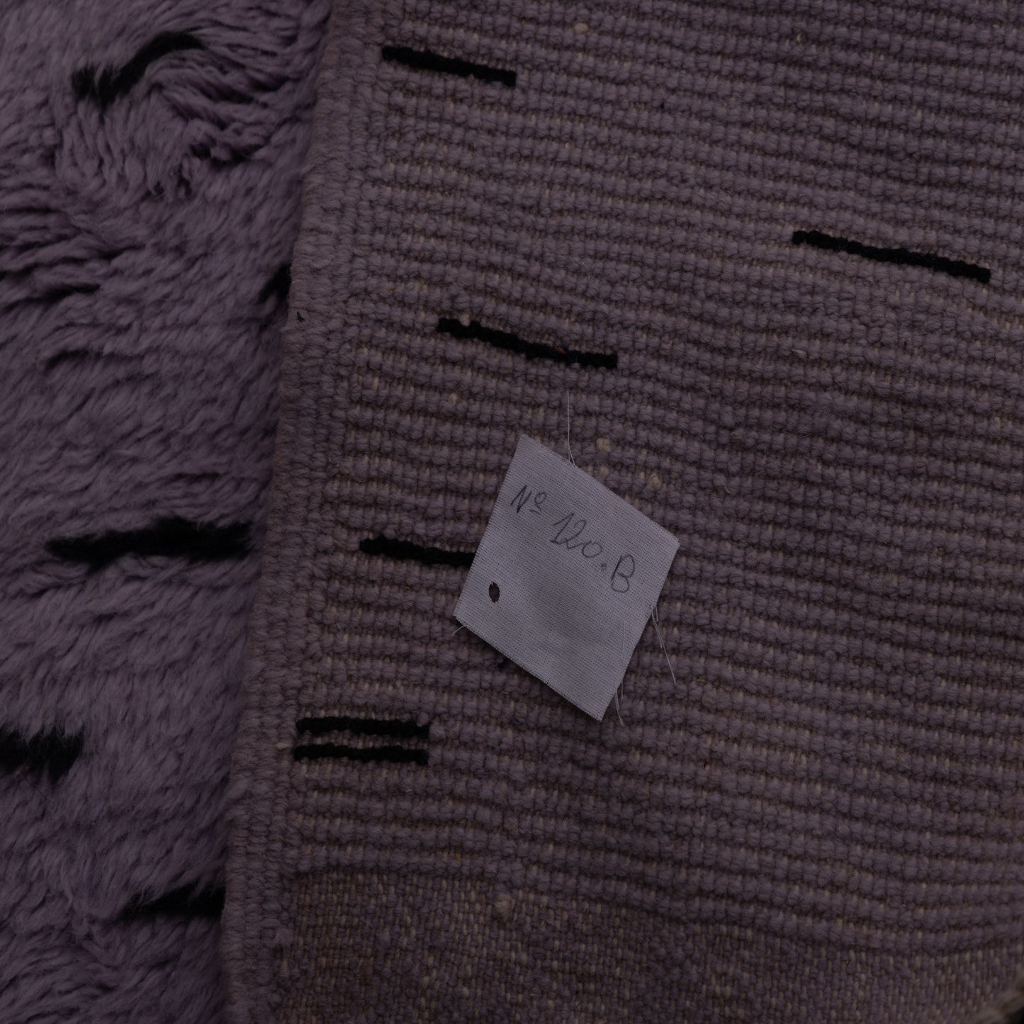 Handwoven Moroccan Mrirt Rug – Soft Purple Wool Berber Carpet with Black Pattern Accents ; 9,51 ft / 7,71 ft