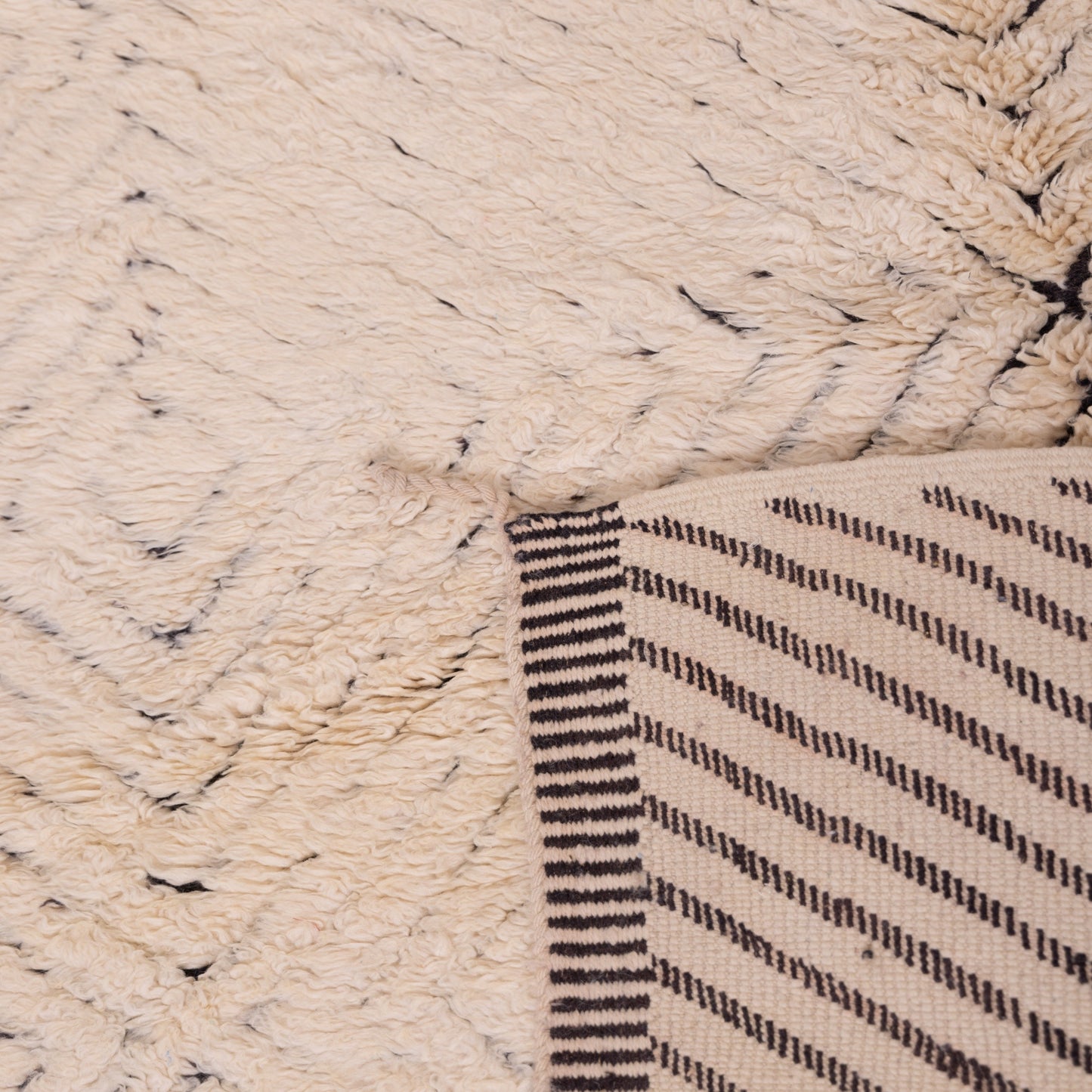 Authentic Mrirt Rug – Handmade Moroccan Wool Carpet – Minimalist Geometric Berber Rug – Luxury Soft & Thick Wool Area Rug