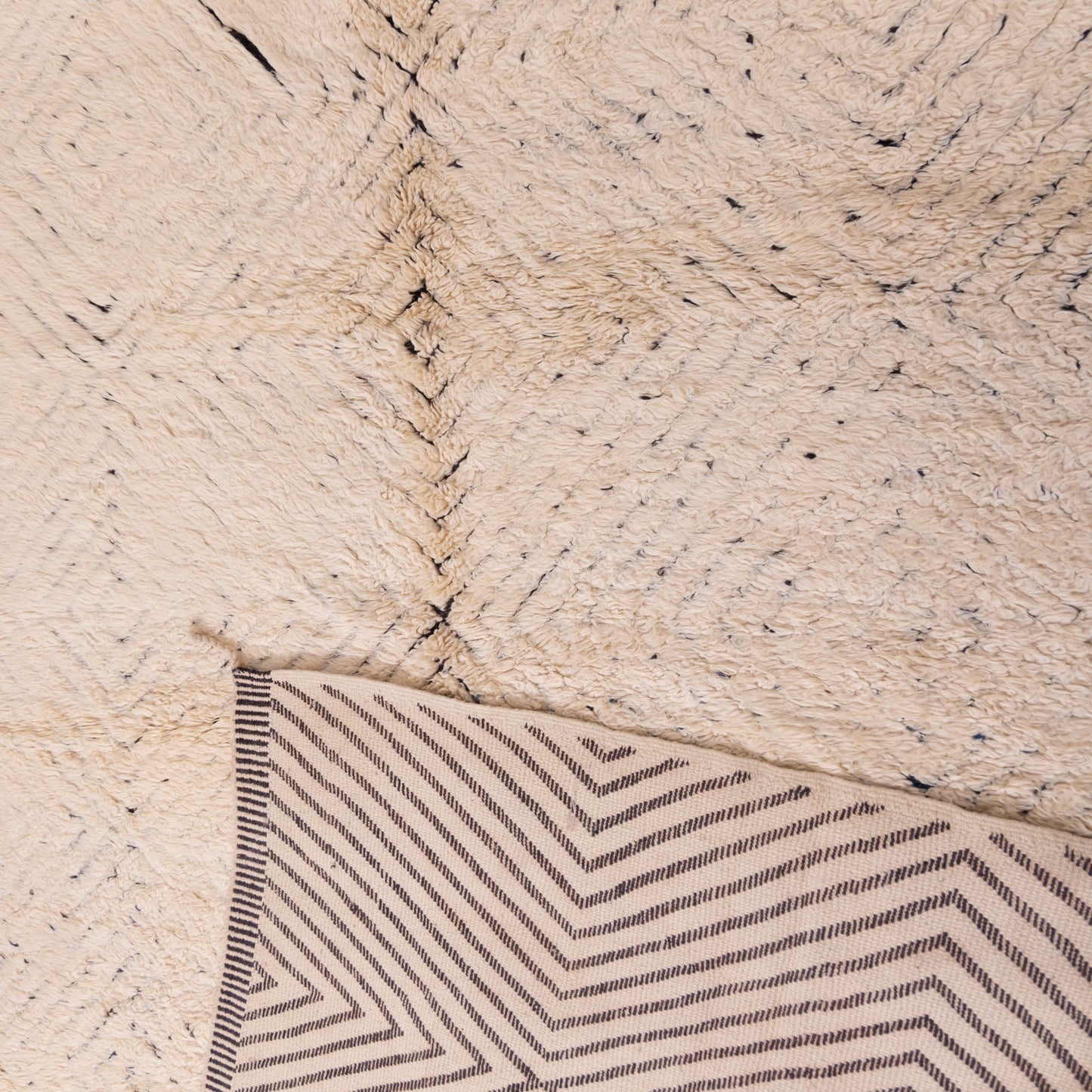 Authentic Mrirt Rug – Handmade Moroccan Wool Carpet – Minimalist Geometric Berber Rug – Luxury Soft & Thick Wool Area Rug