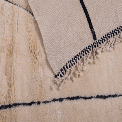 Handmade Mrirt Rug – 100% Wool Moroccan Berber Carpet – Cream & Black Minimalist Wool Rug – Luxury Modern & Boho Home Decor