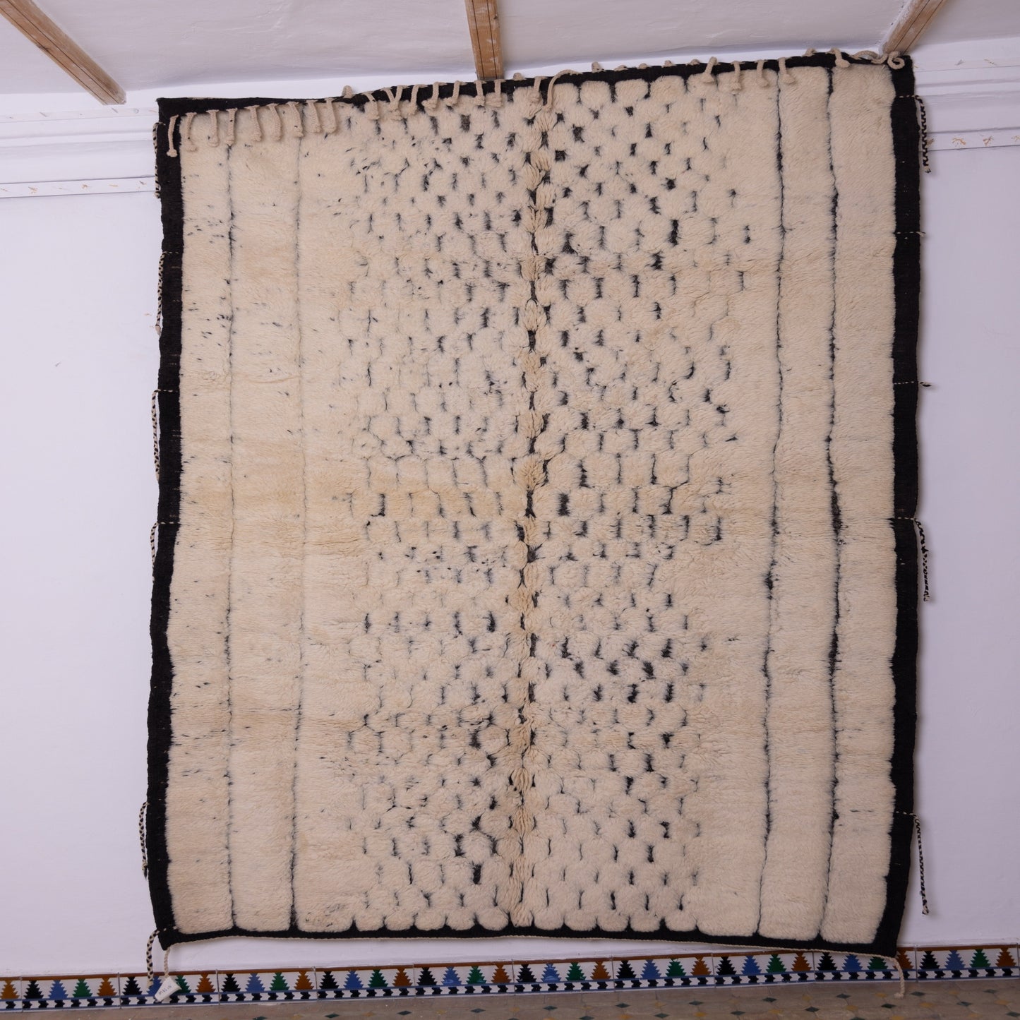 Handmade Mrirt Rug – 100% Wool Moroccan Berber Carpet – Cream & Black Geometric Wool Rug – Luxury Modern & Boho Home Decor