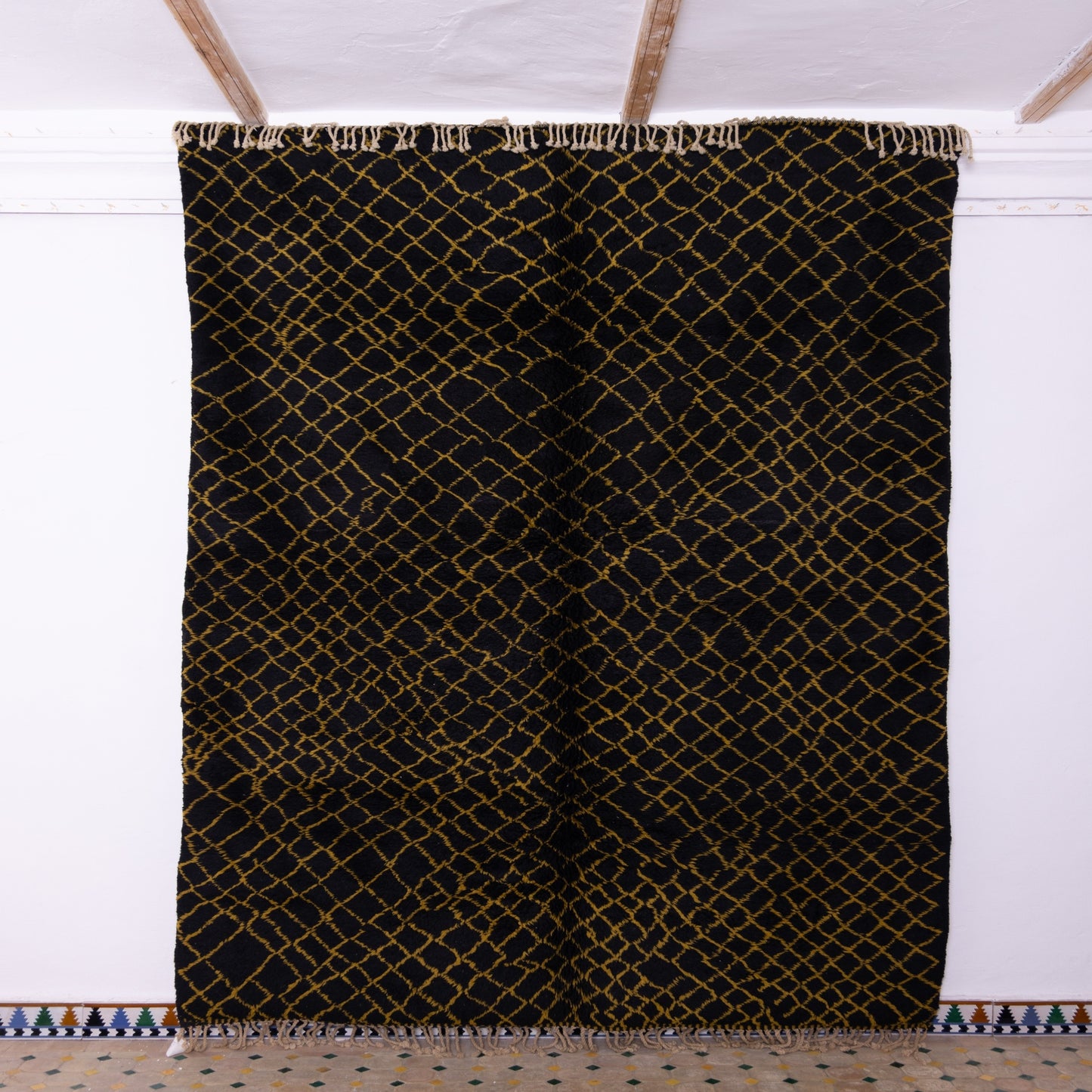 Handmade Mrirt Rug – 100% Wool Moroccan Berber Carpet – Black & Gold Geometric Wool Rug – Luxury Modern & Boho Home Decor