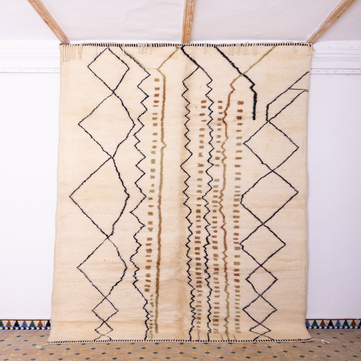 Handmade Mrirt Rug – 100% Wool Moroccan Berber Carpet – Cream & Black Tribal Geometric Wool Rug – Luxury Boho & Minimalist Home Decor